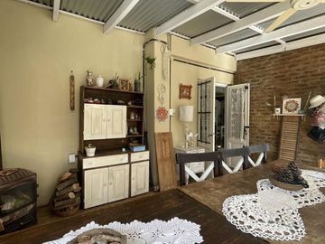 Casa - Barrio Parque Leloir
