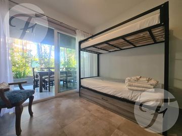 Venta en Renata Norte Pinamar I Departamento de dos dormitorios con cochera
