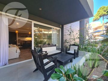 Venta en Renata Norte Pinamar I Departamento de dos dormitorios con cochera