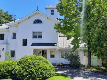 Santa Maria De Tigre | Venta | Casa de 4 dorm en terreno arbolado y opción de amarra propia!
