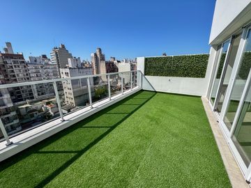 DEPARTAMENTO DE DOS DORMITORIOS VENTA PATIO EXCLUSIVO CENTRO ROSARIO