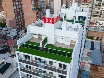 DEPARTAMENTO DE DOS DORMITORIOS VENTA PATIO EXCLUSIVO CENTRO ROSARIO