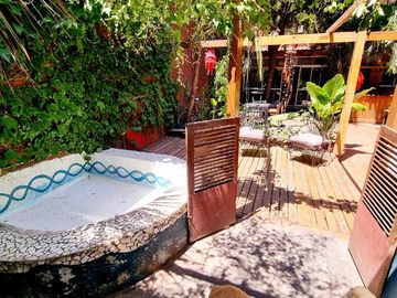Amplio PH con quincho, parrilla y hermoso jardín - Barracas