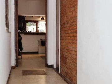 Amplio PH con quincho, parrilla y hermoso jardín - Barracas