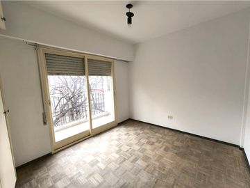 San Juan 1563 piso 3 dpto 2 - Departamento 1 dormitorio - Alquiler