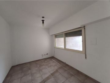 San Juan 1563 piso 3 dpto 2 - Departamento 1 dormitorio - Alquiler