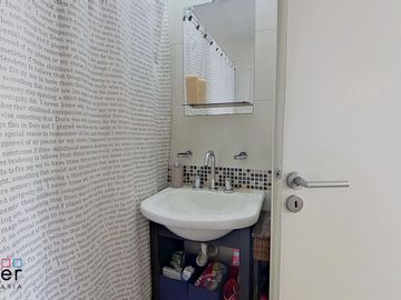 VENTA Depto tipo PH de 2 ambientes con terraza propia y parrilla en Colegiales