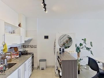 VENTA Depto tipo PH de 2 ambientes con terraza propia y parrilla en Colegiales