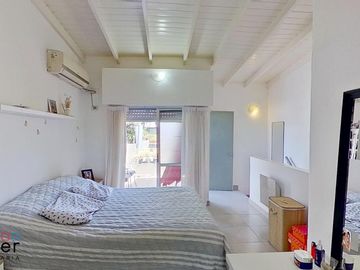 VENTA Depto tipo PH de 2 ambientes con terraza propia y parrilla en Colegiales