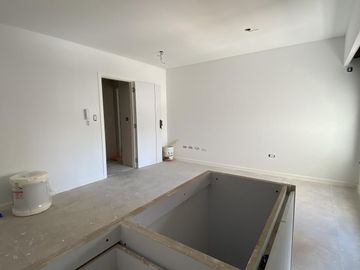 Venta/Financiacion Piso Exclusivo Tres Dormitorios En Abasto