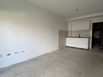 Venta/Financiacion Piso Exclusivo Tres Dormitorios En Abasto