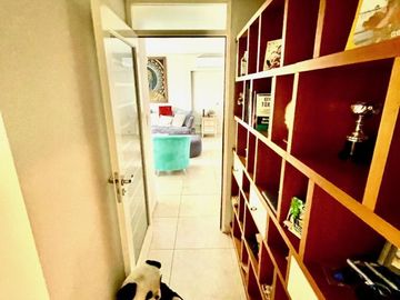 Piso de 4 ambientes con doble cochera  y quincho propio en Banfield Este