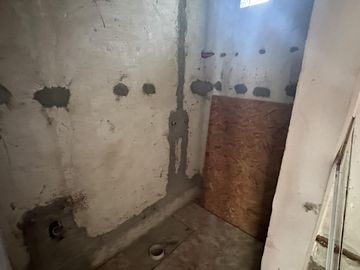 4 Departamentos a terminar Zona Termas Colón