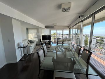 Departamento en venta en Olivos, con espectacular vista 360°, cochera, full amenities.