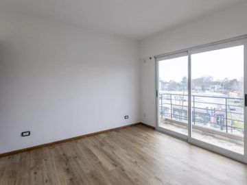 Departamento en venta - 1 Dormitorio 2 Baños - 52Mts2 - Adrogué