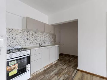 Departamento en venta - 1 Dormitorio 2 Baños - 52Mts2 - Adrogué
