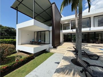 Venta casa en Villeta con lote