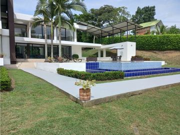 Venta casa en Villeta con lote