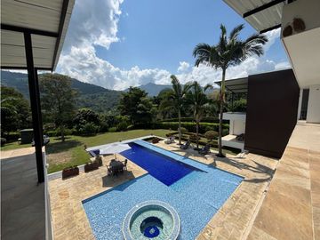 Venta casa en Villeta con lote