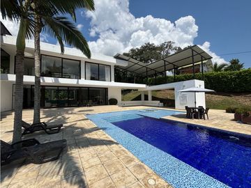 Venta casa en Villeta con lote