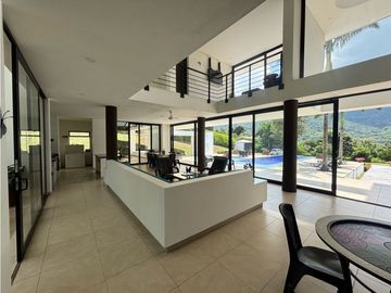 Venta casa en Villeta con lote