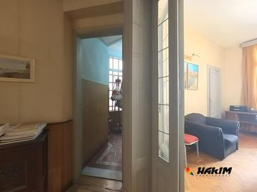 PH 4 ambientes al frente con garage, patio y terraza en Villa Urquiza. Sin expensas-Unico en su zona