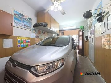 PH 4 ambientes al frente con garage, patio y terraza en Villa Urquiza. Sin expensas-Unico en su zona