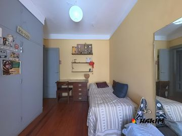 PH 4 ambientes al frente con garage, patio y terraza en Villa Urquiza. Sin expensas-Unico en su zona