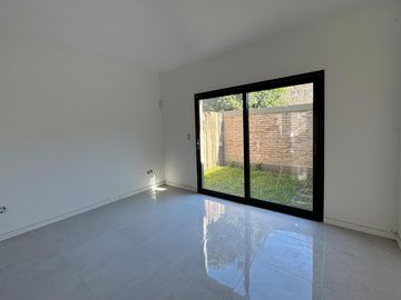 Departamento Duplex 2 dormitorios venta la florida