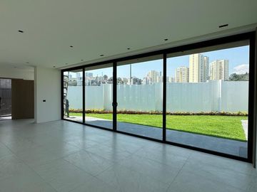 Casa en venta en Life, Bosque Real
