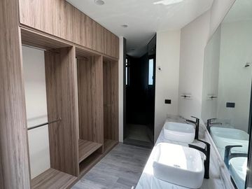 Casa en venta en Life, Bosque Real