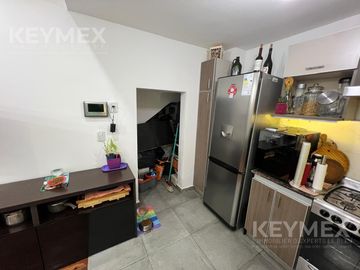 PH 4 AMB. EN 3 PLANTAS, TERRAZA CON PARRILLA, RECICLADO A NUEVO.