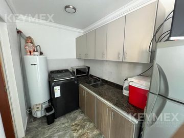 PH 4 AMB. EN 3 PLANTAS, TERRAZA CON PARRILLA, RECICLADO A NUEVO.
