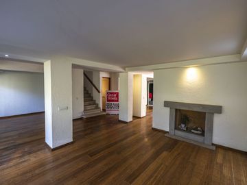 Casa en Venta en Lomas de San Angel Inn