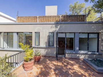 Casa en Venta en Lomas de San Angel Inn
