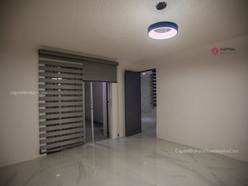 Casa en VENTA Remodelada a 7 min de Plaza Patria, Lomas de Atemajac
