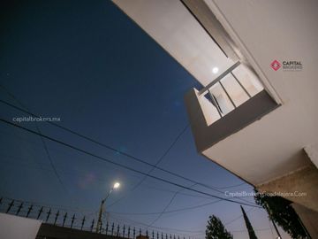 Casa en VENTA Remodelada a 7 min de Plaza Patria, Lomas de Atemajac