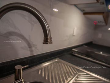 Casa en VENTA Remodelada a 7 min de Plaza Patria, Lomas de Atemajac