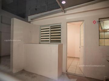 Casa en VENTA Remodelada a 7 min de Plaza Patria, Lomas de Atemajac