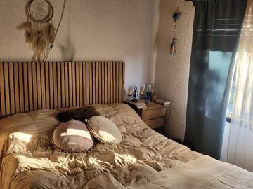 Duplex con parque y cochera en venta- Ituzaingó Norte