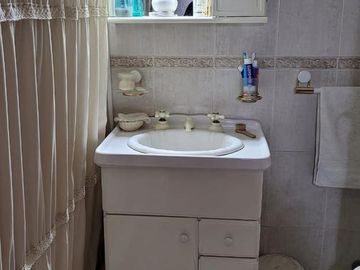 Duplex con parque y cochera en venta- Ituzaingó Norte