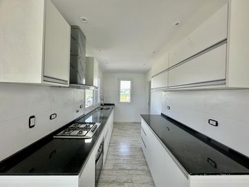Casa en venta Barrio San Simon Canning