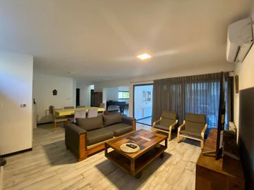 4 Dormitorios - 1 Planta - Calef.Centr - 450Mts2 Cubiertos