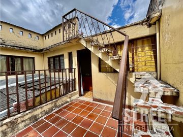 CASA EN VENTA EN CIUDAD JARDN POR EL HOTEL SAN MARTN