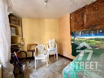 CASA EN VENTA EN CIUDAD JARDN POR EL HOTEL SAN MARTN
