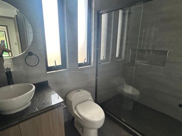 VENTA DE CASA EN LA ANTIGUA CEMENTERA, EN PUEBLA, TRES RECAMARAS