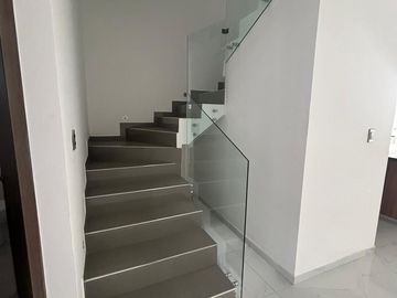 VENTA DE CASA EN LA ANTIGUA CEMENTERA, EN PUEBLA, TRES RECAMARAS