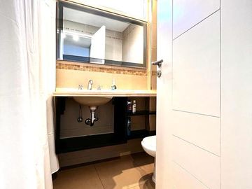 Departamento de dos amb con cochera