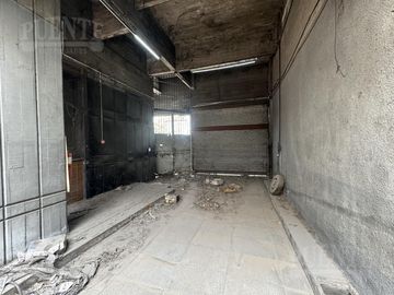 Edificio Comercial en Valentin Alsina