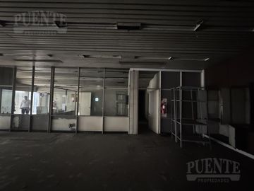 Edificio Comercial en Valentin Alsina